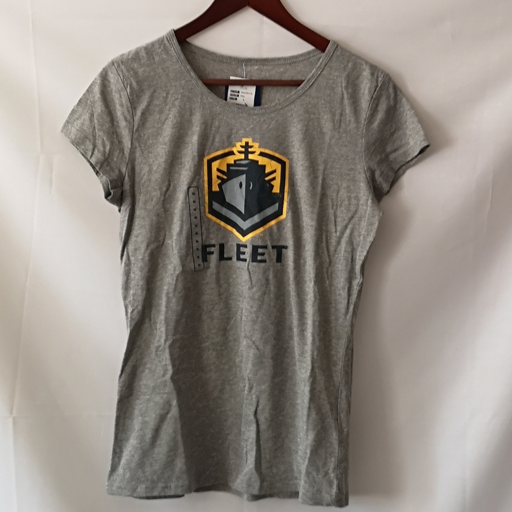 Women's GIII 4her by Carl Banks tee NWT Grey, Med